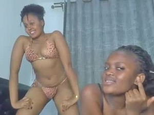 Screenshot from godess_lunah webcams
