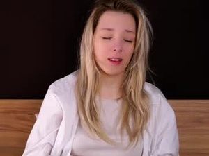 Screenshot from gossip__girl webcams