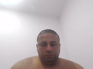 Screenshot from gritandgrind408 webcams