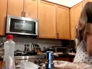 Screenshot from gudgirrl webcams