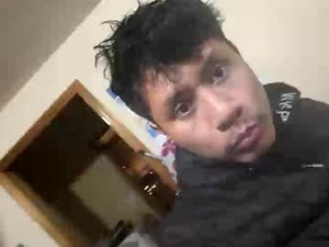 Screenshot from gumball_darwin webcams