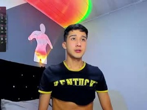 Screenshot from guy_veryhot1 webcams