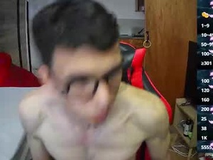 Screenshot from gyo_____ webcams