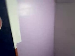 Screenshot from h4fun69 webcams