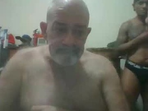 Screenshot from hairypigsyd webcams