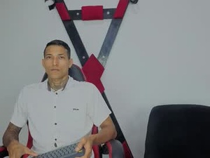 Screenshot from hana_and_zeta2 webcams