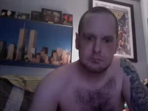 Screenshot from hand_banana_420 webcams