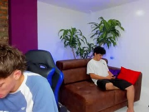Screenshot from handsomeboys19 webcams