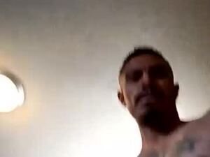 Screenshot from handsum_fella webcams