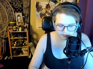 Screenshot from hannahcastle96 webcams