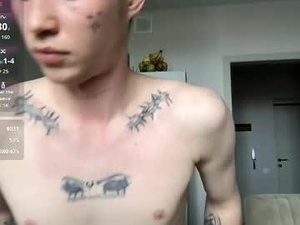 Screenshot from happy__fam webcams