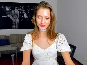 Screenshot from heartedlove_1 webcams