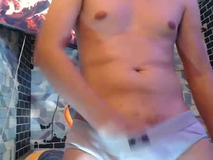 Screenshot from heaven_steven webcams