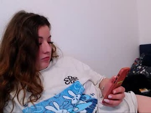 Screenshot from helen_adams_ webcams