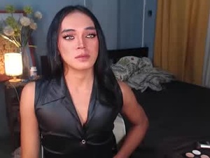 Screenshot from hellatarahathor webcams