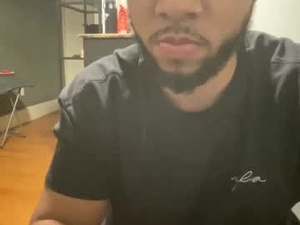 Screenshot from heyitsmao webcams