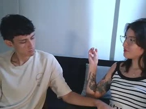 Screenshot from hisandherlive webcams