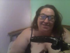 Screenshot from hisandhers428 webcams