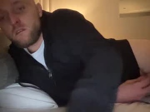 Screenshot from hohfhphfwpehfew webcams