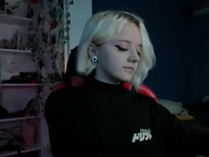 Screenshot from holy_mistresss webcams