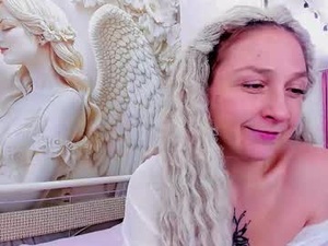 Screenshot from honey_rabbits webcams