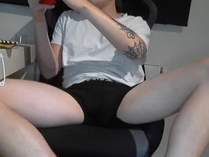 Screenshot from hornyandopenminded webcams