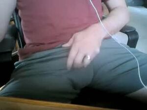 Screenshot from hornyhubby1001 webcams