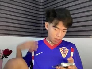 Screenshot from hotboy_marc webcams