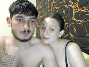 Screenshot from hotcoupleee_ webcams