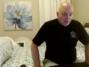 Screenshot from hothappyray webcams