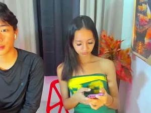 Screenshot from hottestloues webcams