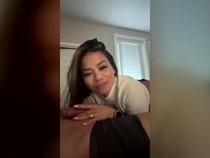 Screenshot from hottienthenerd webcams