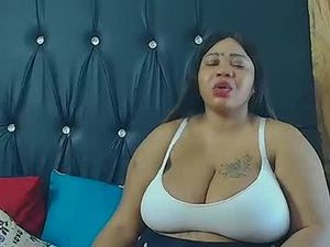 Screenshot from humongoustitss500929 webcams