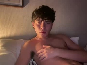 Screenshot from hungc0llegejock webcams