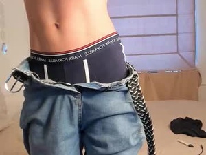 Screenshot from hyper_muse webcams