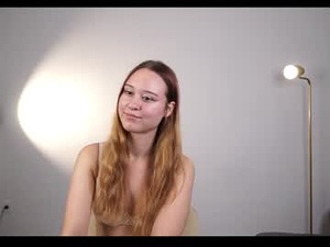 Screenshot from i_never_look_back webcams