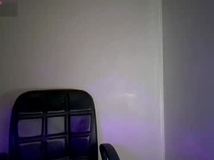 Screenshot from iamsweethoney webcams