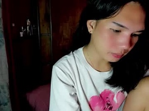 Screenshot from iamyourdesire_ webcams