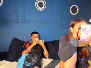 Screenshot from iconic_souls webcams