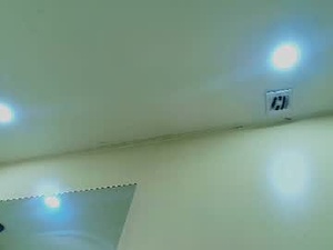 Screenshot from iivy_moon webcams