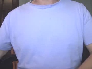 Screenshot from il_undercover webcams
