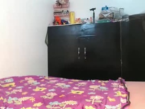 Screenshot from im_rhian19 webcams