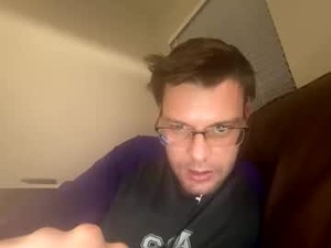 Screenshot from imshyguy32111 webcams