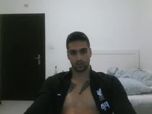 Screenshot from imyouroniichan webcams