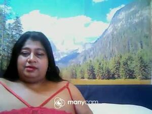 Screenshot from indianhoney04 webcams