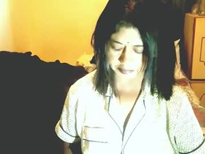 Screenshot from indianpleasures21 webcams