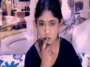 Screenshot from indianpleasurez23 webcams