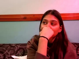 Screenshot from indianprettysmile2 webcams