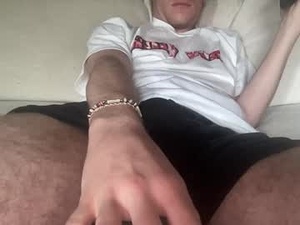 Screenshot from innocentlilchurchboy webcams