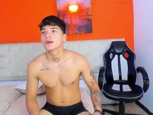 Screenshot from irontouchh webcams